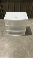 Plastic storage container