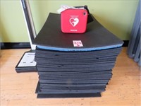 LOT, GYM MATS IN THIS STACK