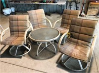 (4) Rocking & swivel patio chairs & table