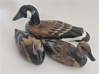 VTG LOT OF WOODEN HAND CARVED AND PAINTED DUCKS