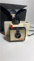 Vintage Polaroid Land Camera Swinger Model 20 w