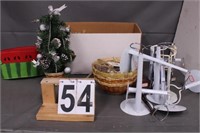 Box W/ Doll Stands - Holiday Decor