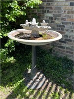 Metal Bird Bath with Frogs