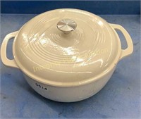 AmazonBasics 6 Quart Dutch Oven White *