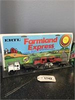 ERTL Farmland Express