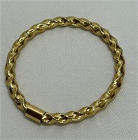 14 K Gold Bangle Bracelet 6.7 g  3” Across