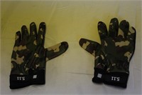 5.11 Camo Medium Gloves