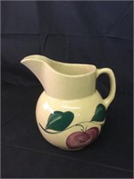 Watt Pottery Three Leaf Apple Pattern