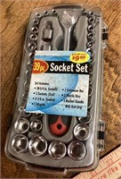 NEW 39-piece socket set