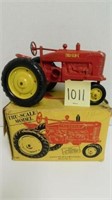 1/16 Tru-Scale T-401 M Style Tractor w/ Orig. Box-