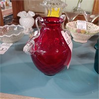 RED GLASS VASE