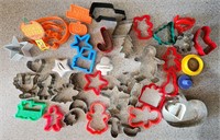 Mix of Old & Newer Cookie Cutters