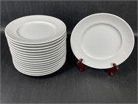 Set of Sixteen Brasserie Williams Sonoma plates