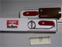 Small Victorinox knife and small keychain knife