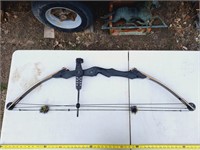 Compound Bow With Site