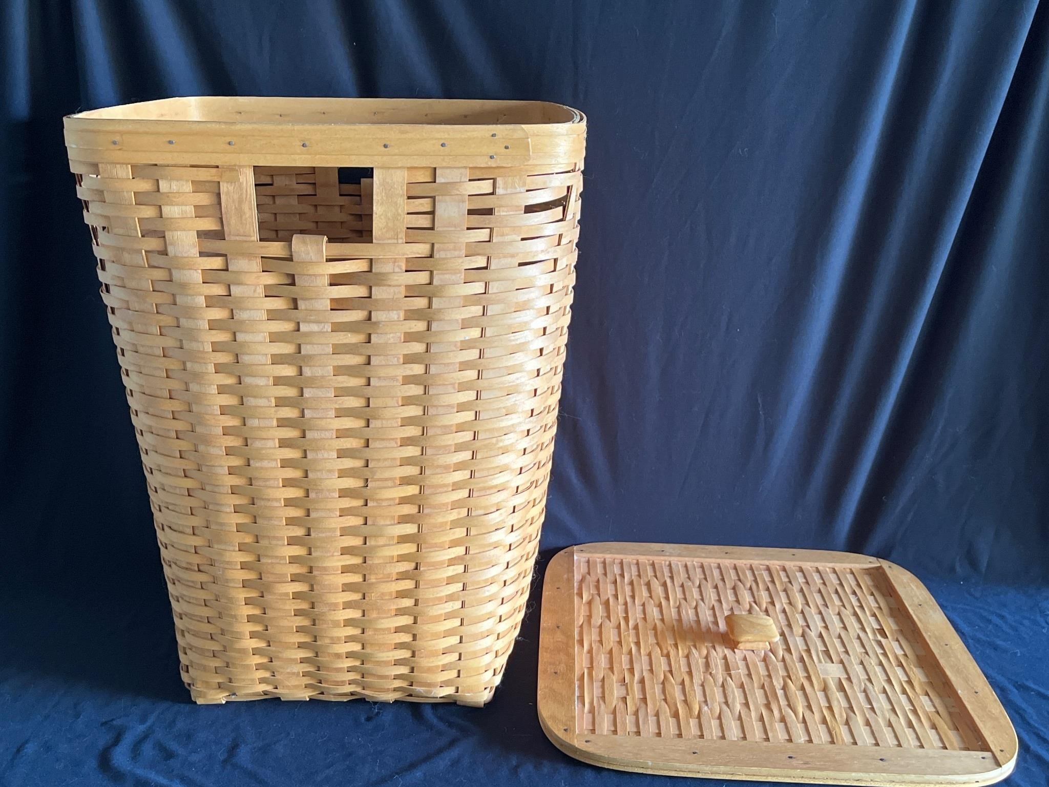 Longaberger Handwoven basket. Hamper.