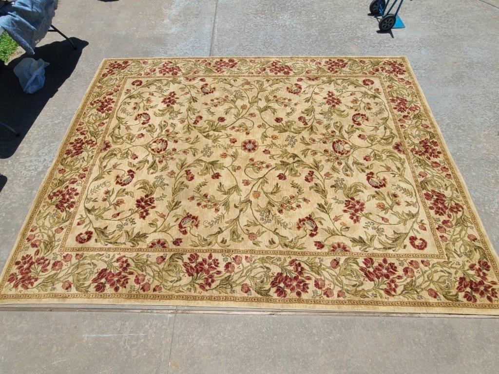 12x9 Decorative Rug- Kathy Ireland