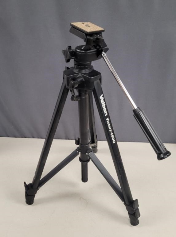 Velbon Victory 4600 Extendable Camera Tripod