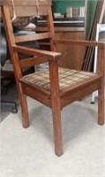 MISSION STYLE OAK ARM CHAIR