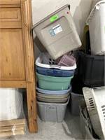 LOT OF BINS / TUBS