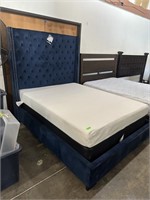 NICE! ASHLEY FURNITURE QUEEN MEMORY FOAM BED