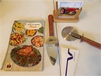IH cook book,,coasters,Rueters spatula