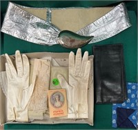 320 - VINTAGE GLOVES, WALLET, BELT (B13)