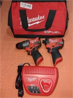 Milwaukee M12 2 Tool Combo Kit Missing Batteries