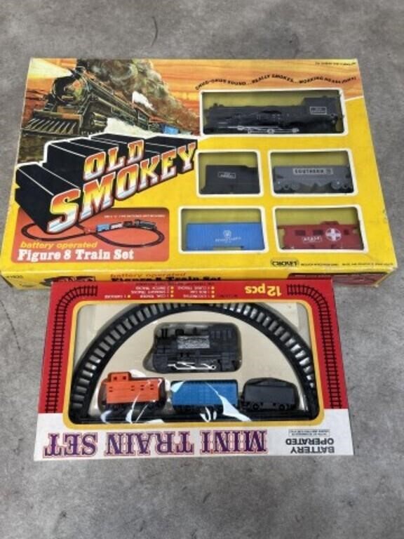 Old Smoky figure 8 train set and mini train set.