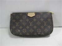 5"x 9"x 1.5" Louis Vuitton Wallet/ Clutch See Info