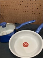 T fall Blue frying pan &pot