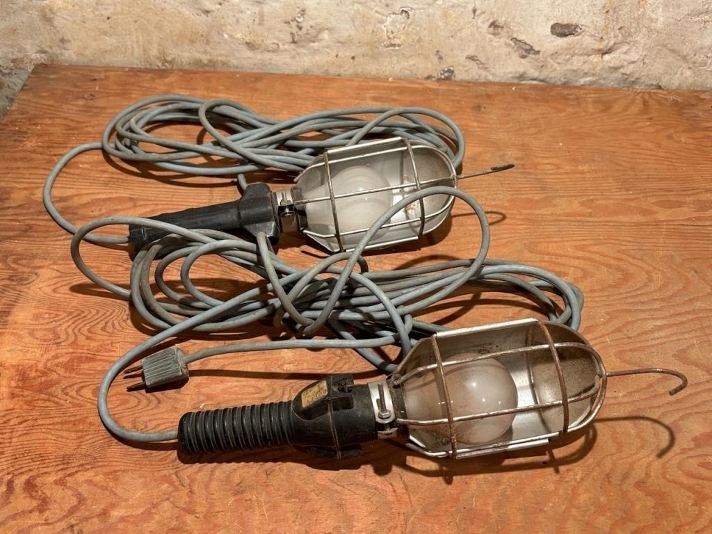 Pair of Trouble Lights, Working