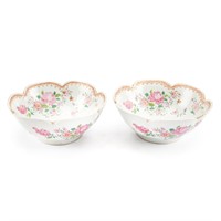 Pair Chinese Export Famille Rose fruit bowls