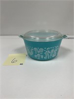 Vintage Pyrex Butterprint Casserole Dish w/ Lid