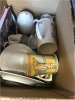 BOX OF MIKASA DINNER SETTING & JUGS