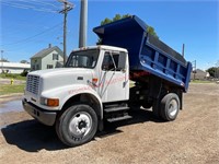 2000 International 4700 Dump Truck