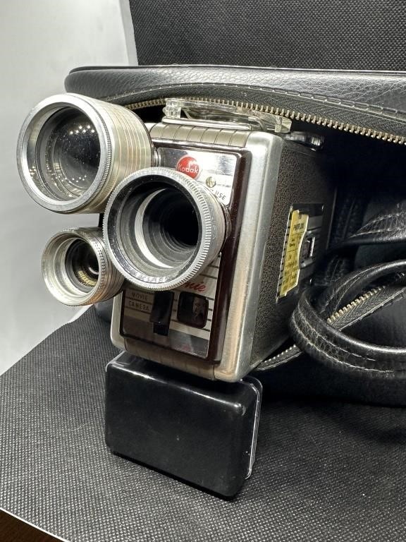 KODAK Vintage Movie Camera & Case
