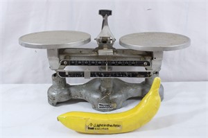 Welch Scientific Co. Scale