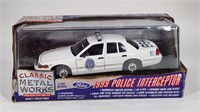 CLASSIC METAL WORKS 1/24 1999 POLICE CAR NIB