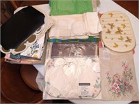 lot of table placemats