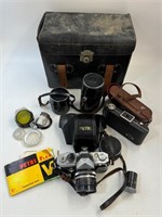 Vintage Petri Flex V35mm Camera Case & Accessories