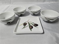 4 OLIVE OIL DIPPING BOWLS 1.5"X3.5", AND ONE