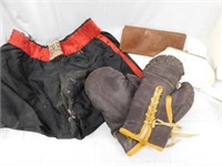 Everlast boxing gloves, shorts - leather money