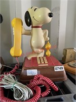 1970's Snoopy Land Line Phone  (Con2)