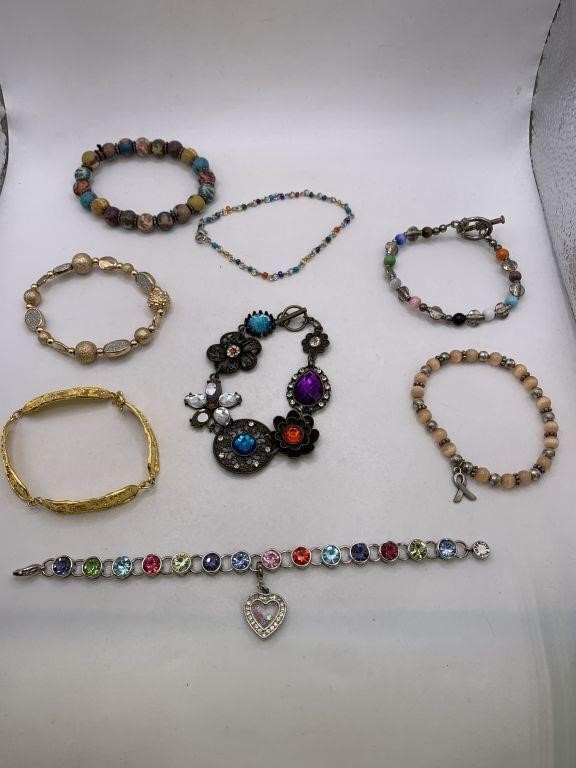 BRACELET LOT OF 8