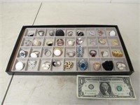 Nice Lot of Assorted Jewelry Rings w/ Divided
