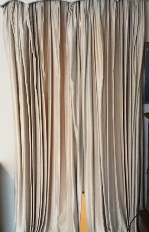 2 PANELS OF LONG DRAPES