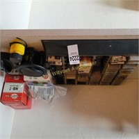 Fuses HB-7 Hon Buttons, Lic Plate Lamps