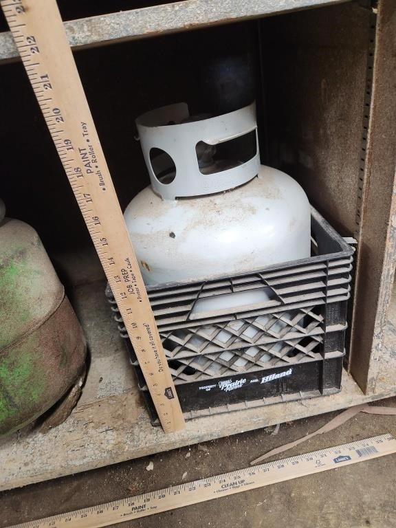 Propane tank