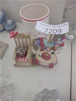 Carousel horse, chair figurines